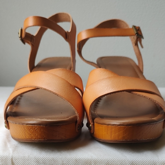 Cushionaire vegan sandals - Picture 5 of 9